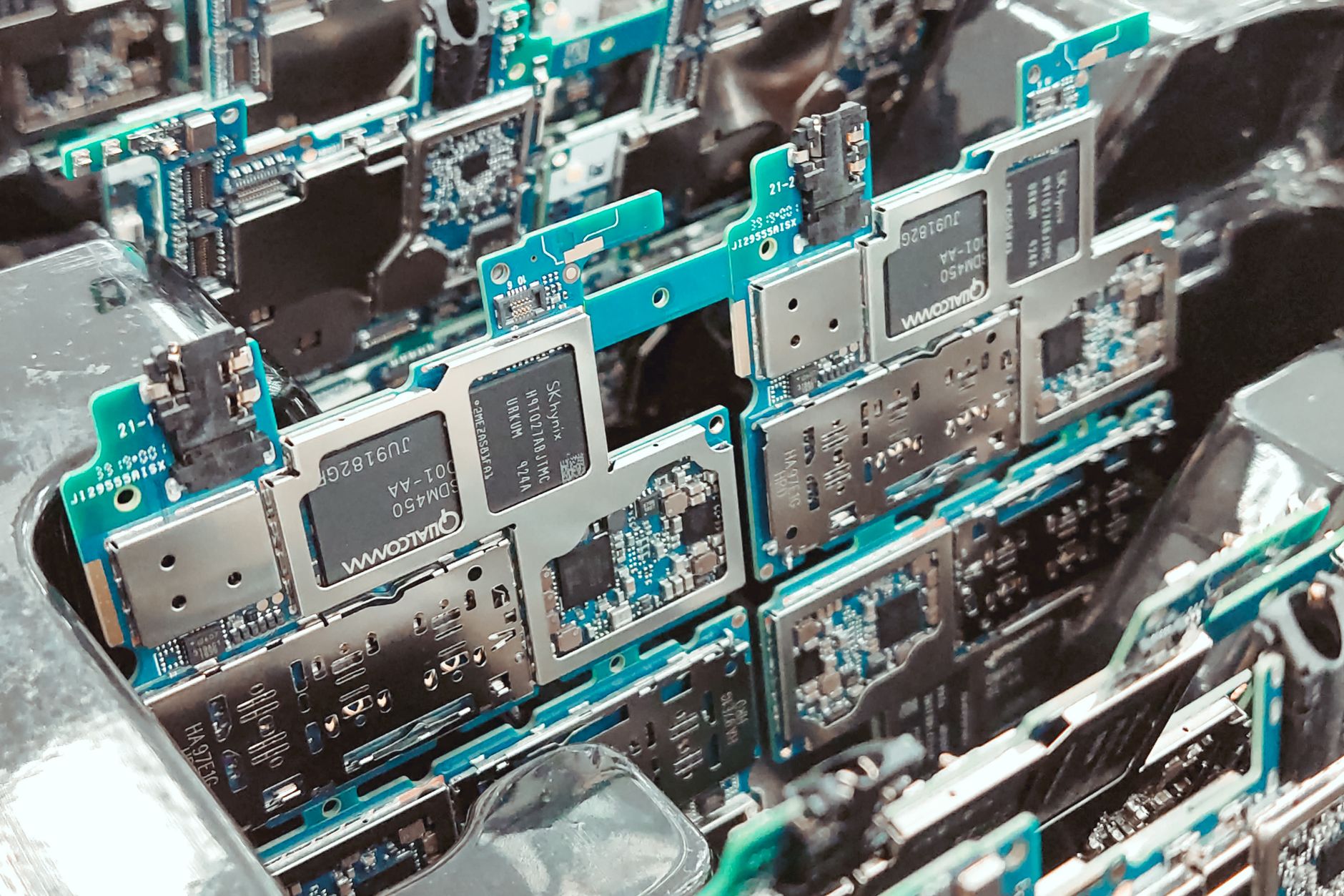 Is the Samsung Qualcomm deal worth the wait for 2027?