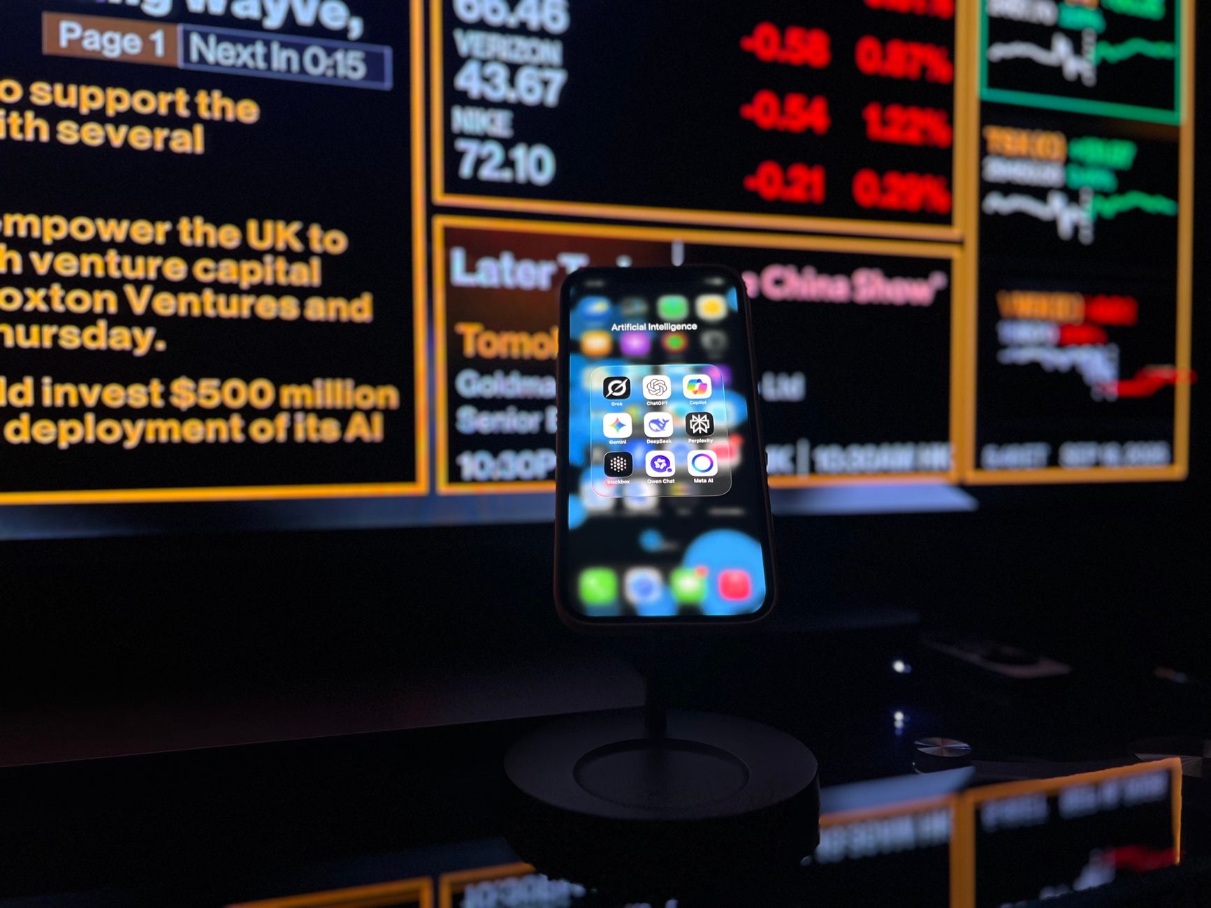 Apple HomeView AI: The Smart Choice to Beat Amazon